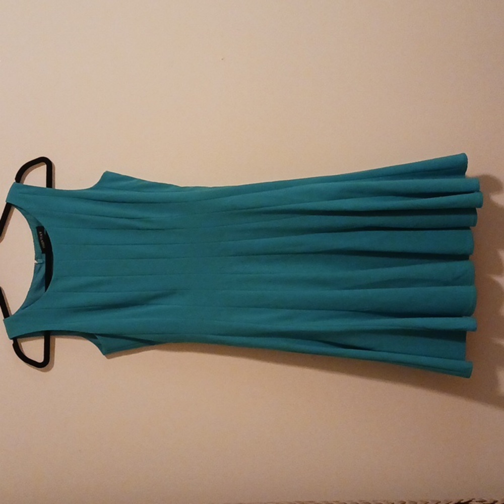 ELLENTRACY ..Teal dress..size 6